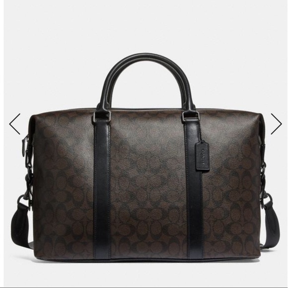 coach voyager bag in signature canvas